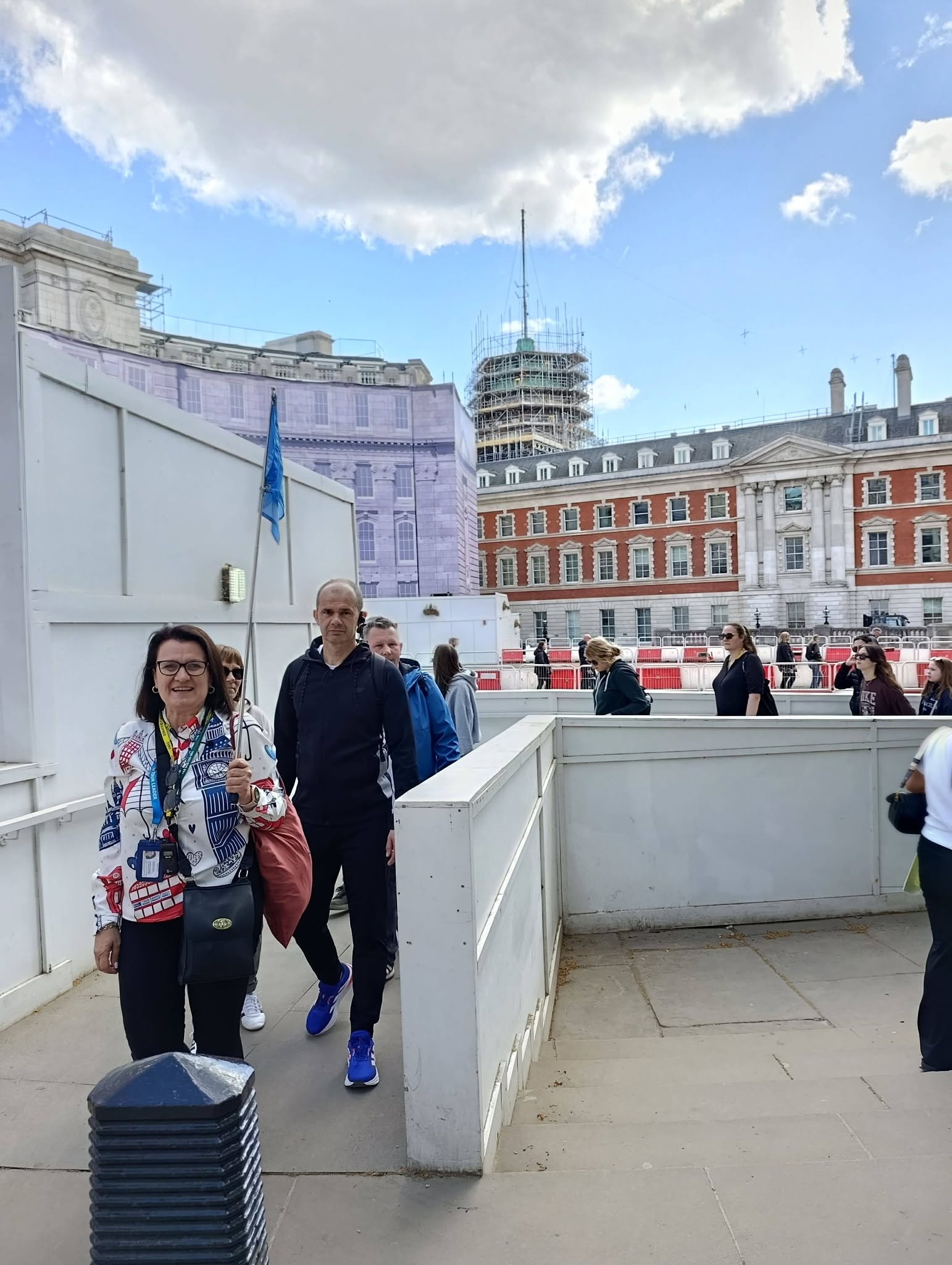 Agnieszka z uczestnikami podczas zwiedzania Londynu